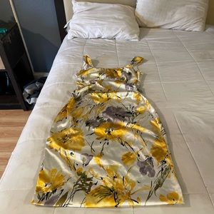 Maggie London size 10 petite polyester and spandex dress